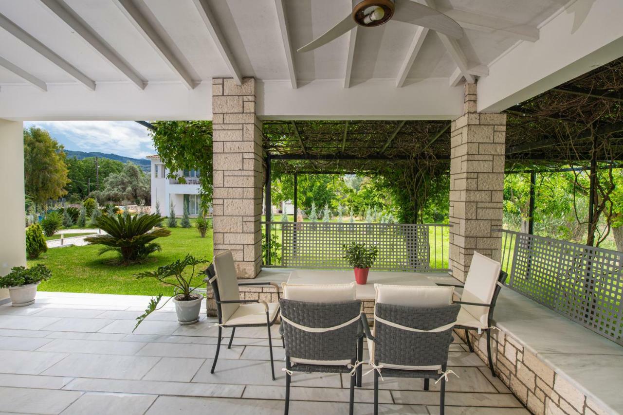 Violet Luxury Villa Kalligoni Exterior photo